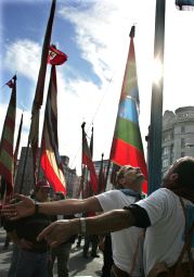 Un desfile  de bandera